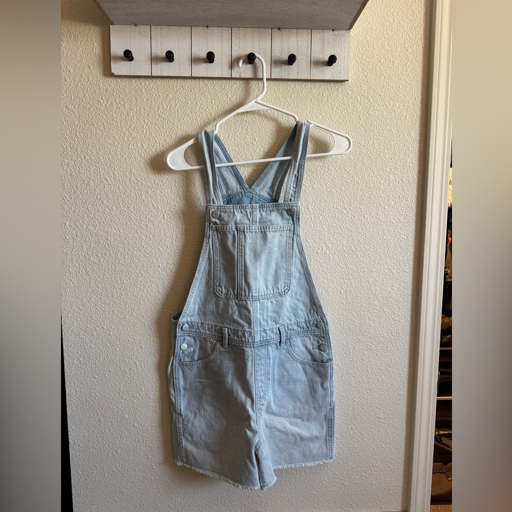 Girls 14-16 Old Navy Light Blue Denim Overalls